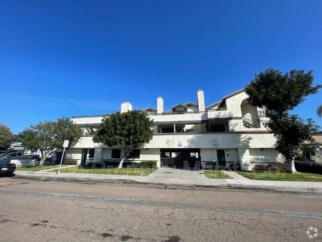 Building Photo - 252 Date Ave Rental