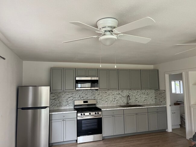 Totally remodeled guesthouse - available a... - Totally remodeled guesthouse - available a...