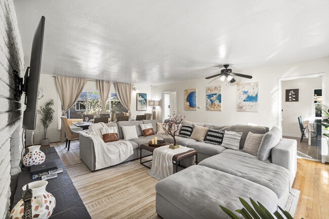 Building Photo - 4989 Randlett Dr Rental