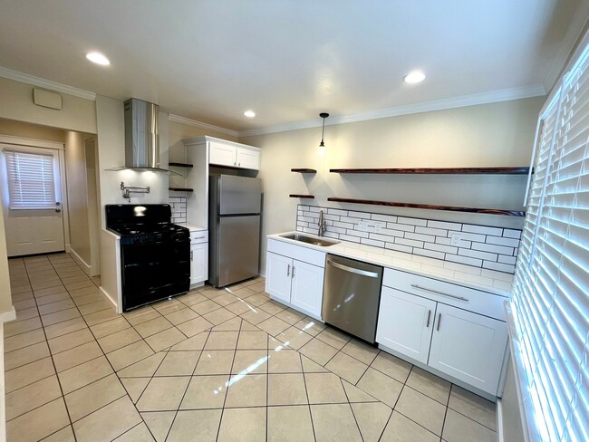 Photo - 17710 Jersey Ave Unit 17710
