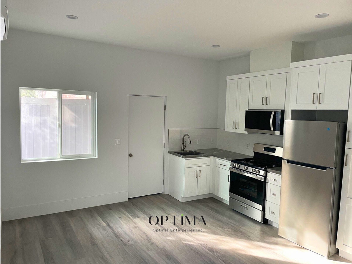 Coming Soon | Private Studio Home in Lake Balboa - Coming Soon | Private Studio Home in Lake Balboa