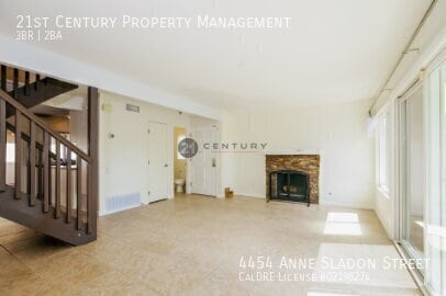 Photo - 4454 Anne Sladon St
