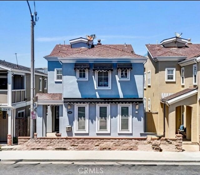 Photo - 206 E Balboa Blvd House