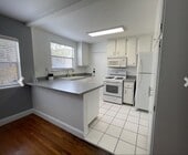 Photo - 5870 Bowcroft St