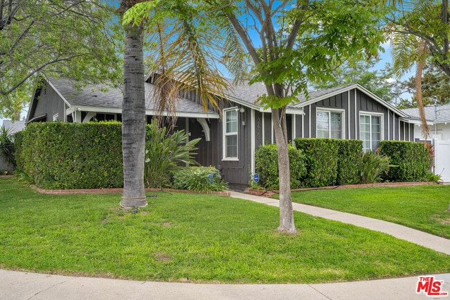 Photo - 12423 Martha St