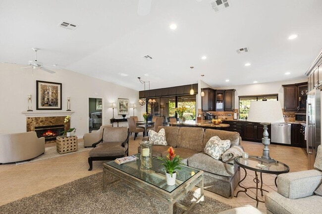 Photo - 45250 Vista Santa Rosa