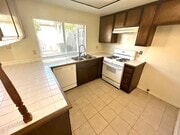Photo - Spacious Woodbridge Condo -Townhouse model...