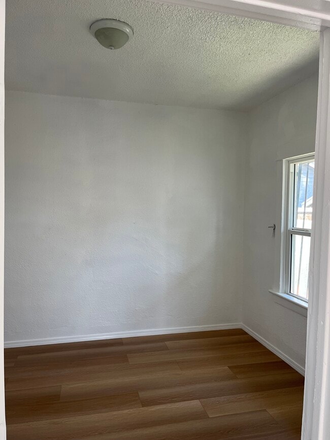 Photo - 618 W 9th St Unit 618