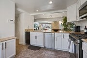 Photo - 5720 Owensmouth Ave Unit 142