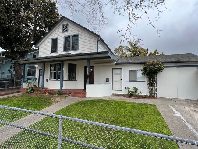 Building Photo - 214 W Ortega St Unit 216 West Ortega St