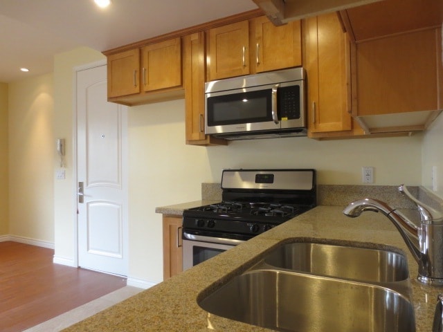 Photo - 14826 Vanowen St Unit 201