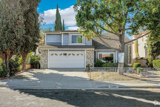 Building Photo - 19360 Windrose Dr Rental