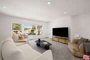 Photo - 9536 Cresta Dr