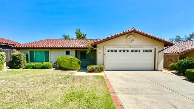 Lovely Single Story Home in Quiet Neighbor... - Lovely Single Story Home in Quiet Neighbor...