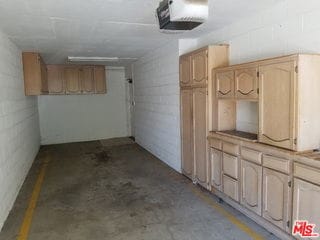 Photo - 10620 Eastborne Ave