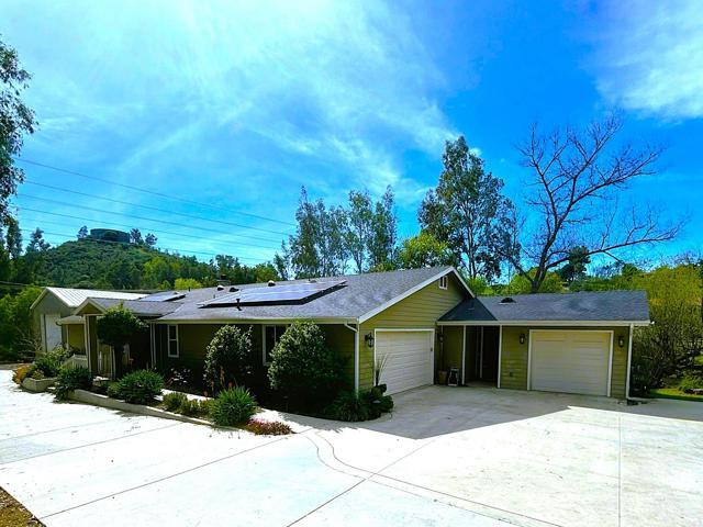 Building Photo - 2400 Kauana Loa Dr