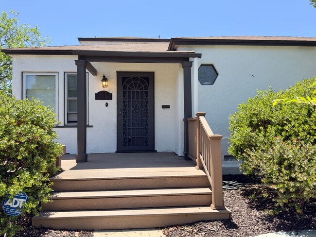 Renovated 3-Bedroom Home with Private Mast... - Renovated 3-Bedroom Home with Private Mast...