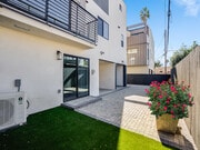 Photo - 1345 Seward St Townhome