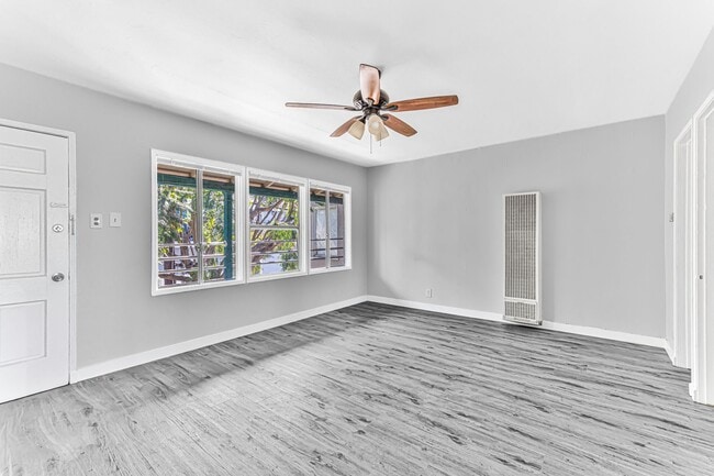 Photo - 530 W 9th St Unit 07