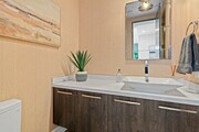 Photo - 802 Bard St