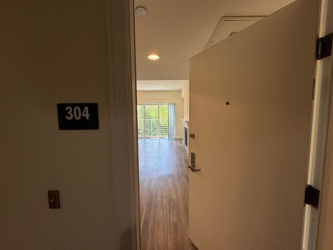 Photo - 14934 Burbank Blvd Unit 304