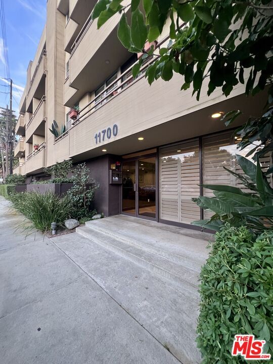 Photo - 11700 Iowa Ave Unit #202