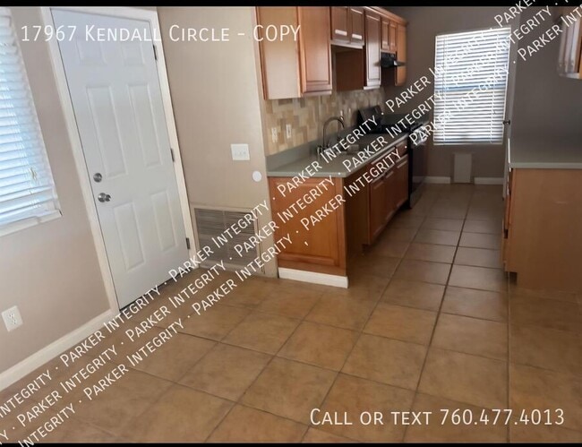 Photo - 17967 Kendall Cir