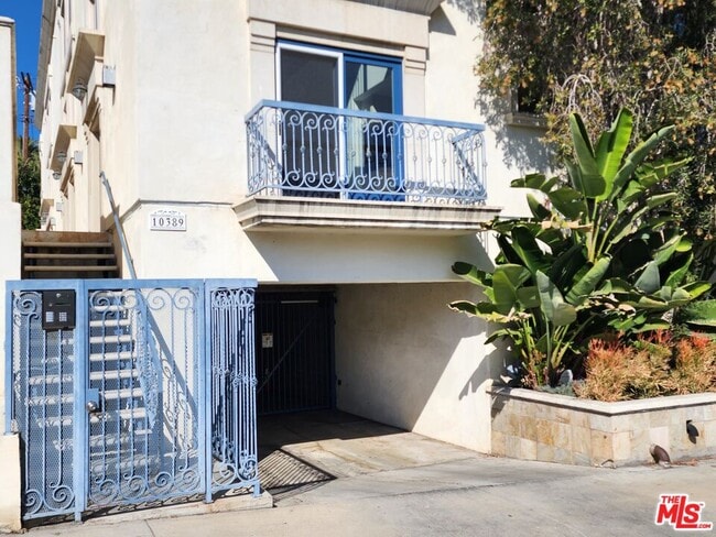 Photo - 10389 Almayo Ave Unit 102