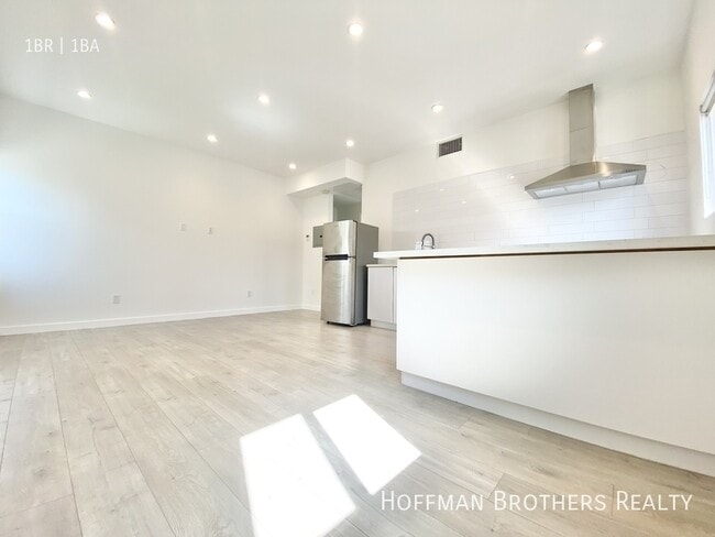 Photo - 2510 London St Unit A