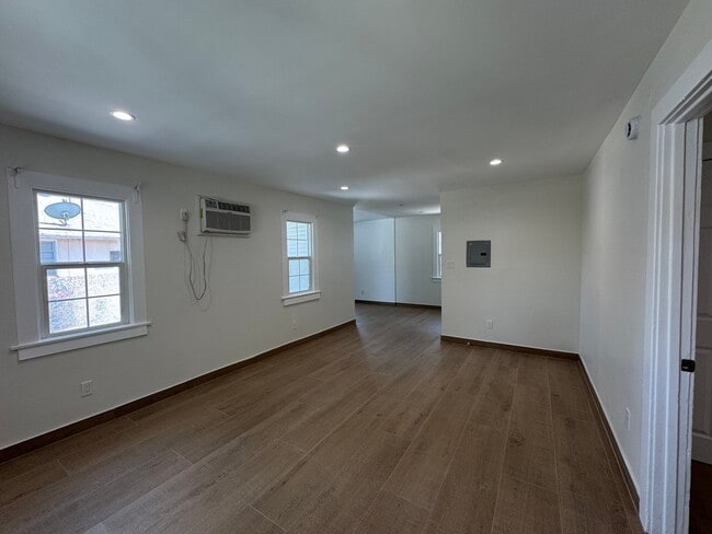 Photo - 14224 Friar St Unit 1