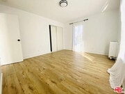 Photo - 651 Angelus Pl Unit B