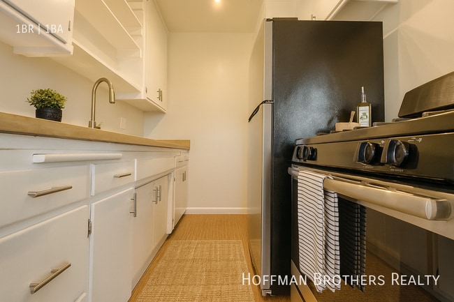 Photo - 3005 Normandie Ave Unit 2