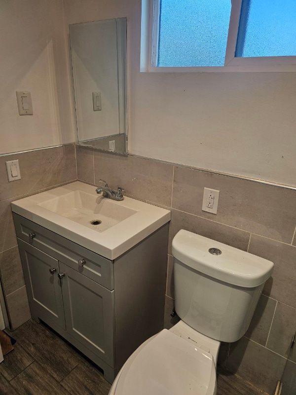 Photo - 1042 Hollister St Unit 2