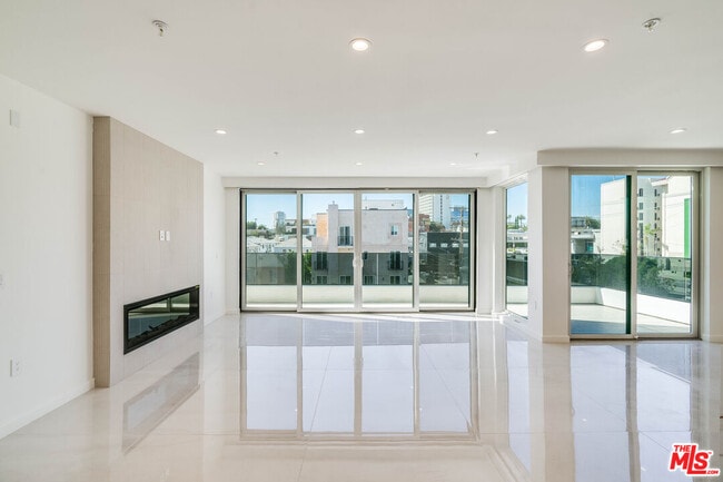 Photo - 1414 S Beverly Dr Unit 402