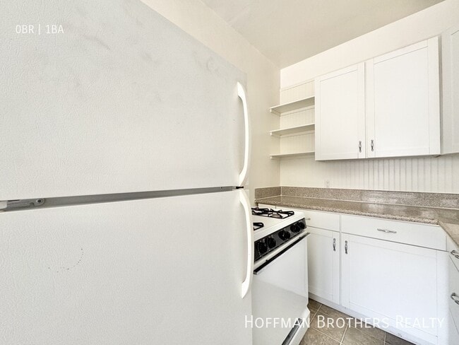 Photo - 439 N Van Ness Ave Unit 6