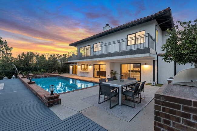 Photo - 5952 Woodland View Dr