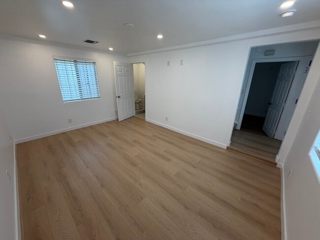 Downstairs Living Room - 1754 N Alexandria Ave Unit 1/2