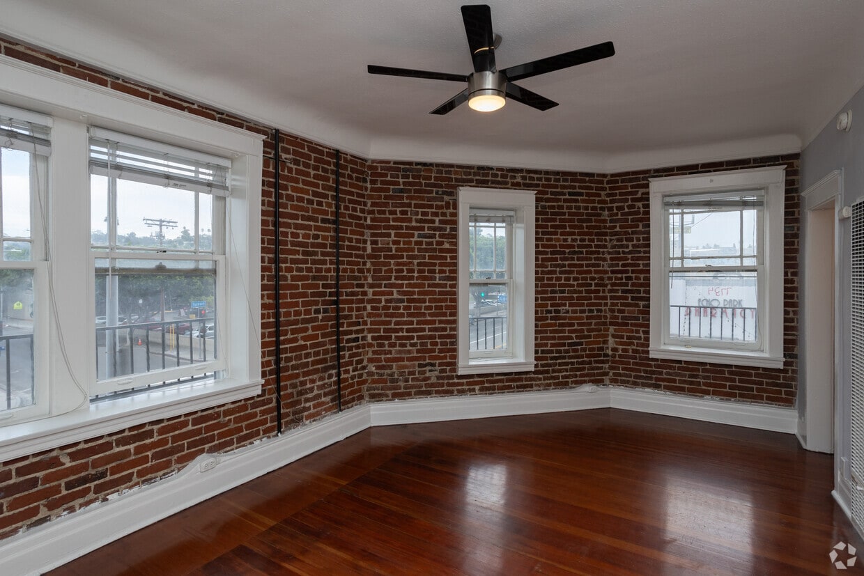 3D Tour - Jensen's Recreation Center Apartments