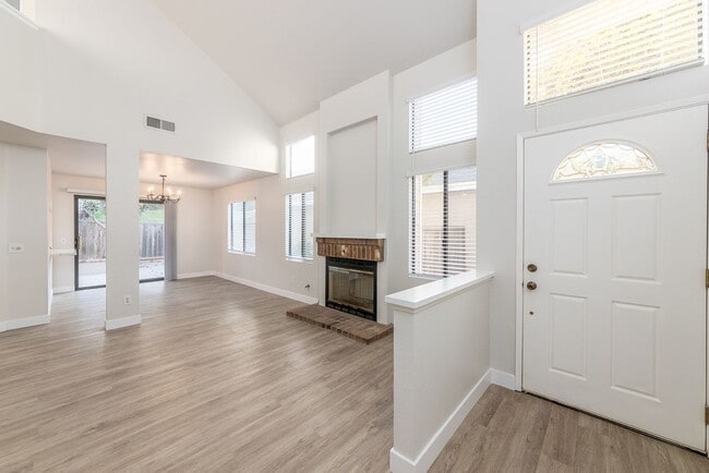 Photo - 6908 Quiet Cove Dr