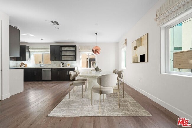 Photo - 1745 S Barrington Ave