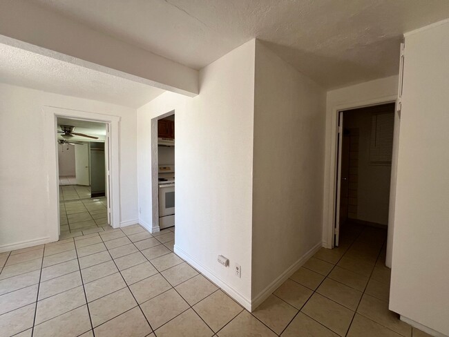 Photo - P026 Unit # B