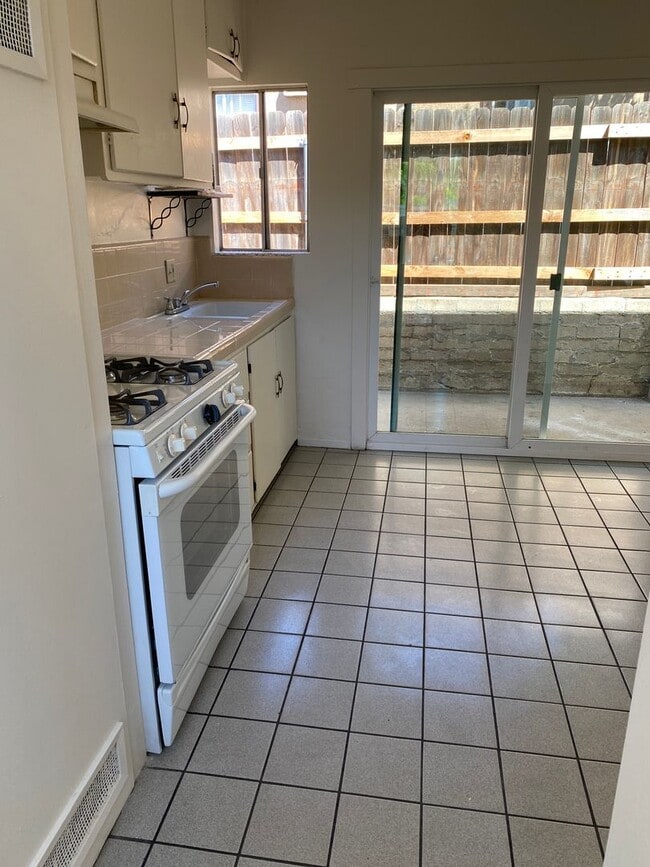 Photo - 478 N Alessandro St Unit 478 N. Alessandro #C