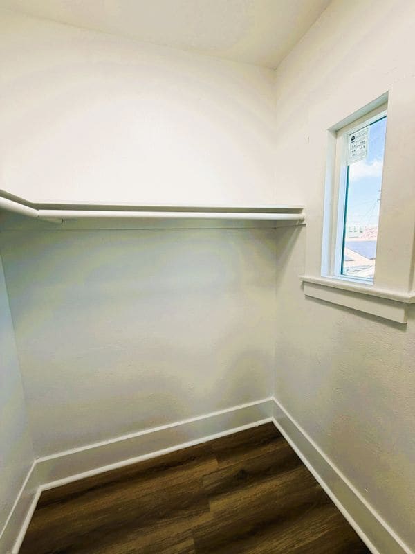 Photo - 1173 E Broadway