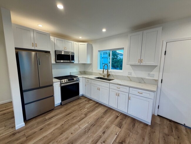 Photo - 1144 E Wilson Ave Unit 1144 E Wilson