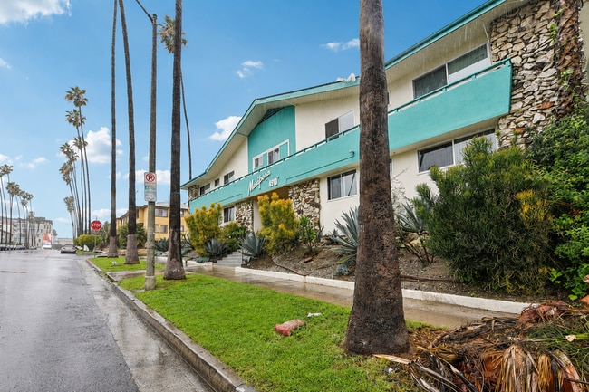 Building Photo - The Mariposa