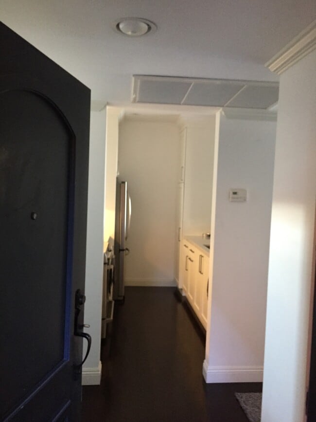 Photo - 828 N Hudson Ave