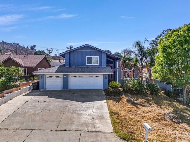 Photo - 5958 Quiroz Dr House