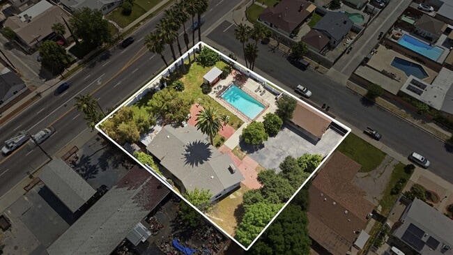 Photo - 8647 Corbin Ave