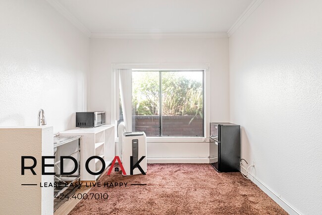 Building Photo - 224 N Maryland Ave Unit 10