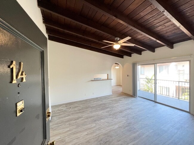 Photo - 3608 Keystone Av Unit 12 14